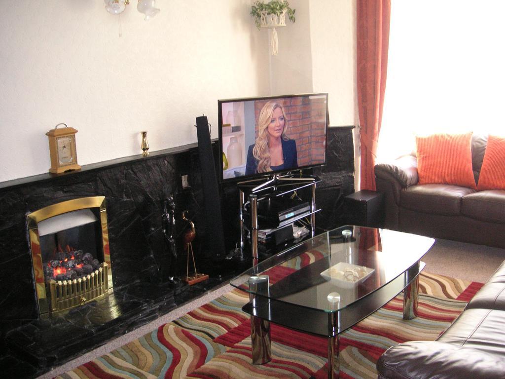 Ty Newydd Guest House Trefriw Bagian luar foto