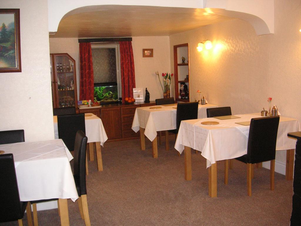 Ty Newydd Guest House Trefriw Bagian luar foto